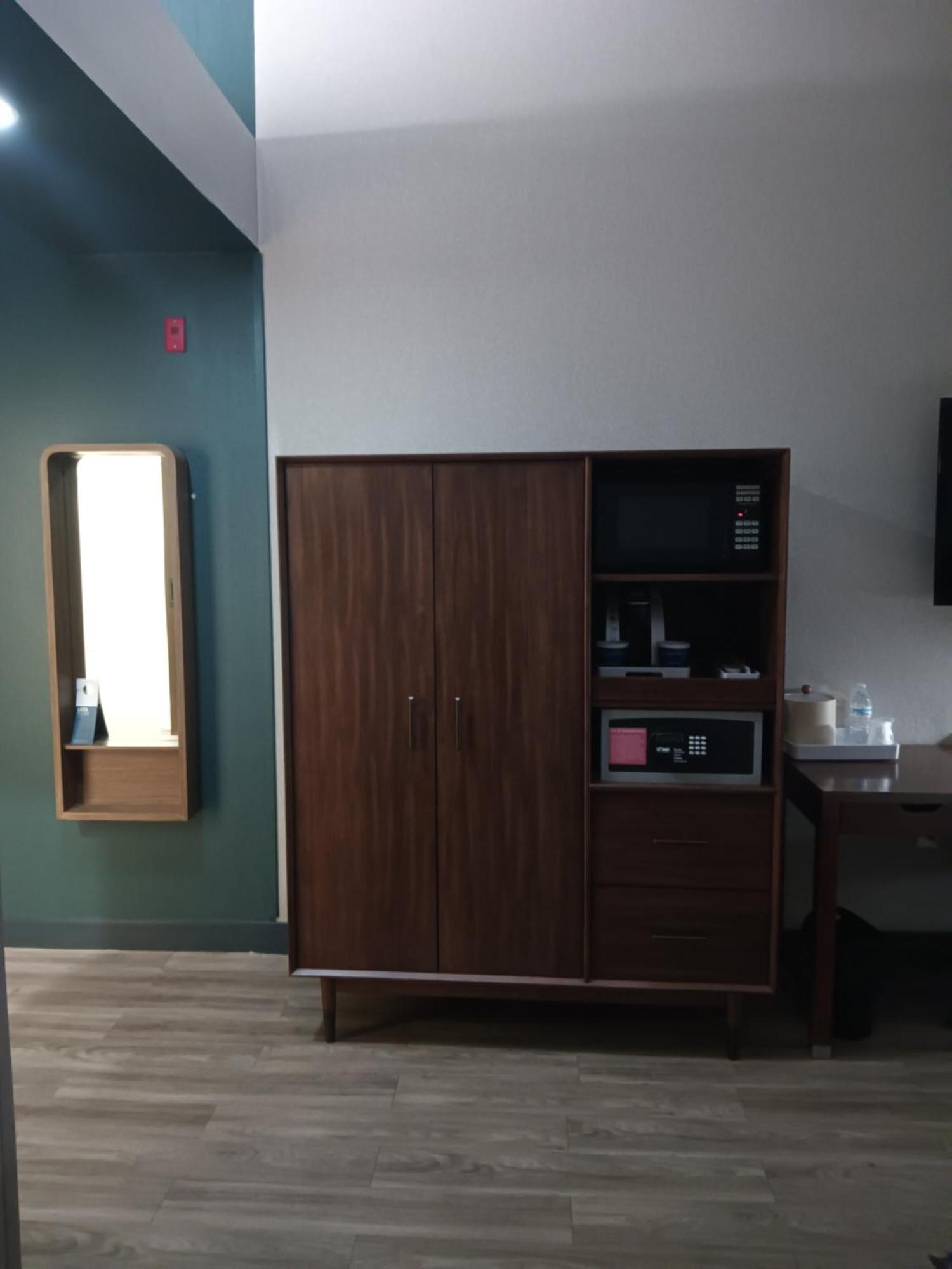 Four Points By Sheraton Dallas Arlington Entertainment District מראה חיצוני תמונה